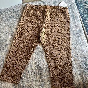 Brand new cheetah, print leggings still has a tag on them never worn